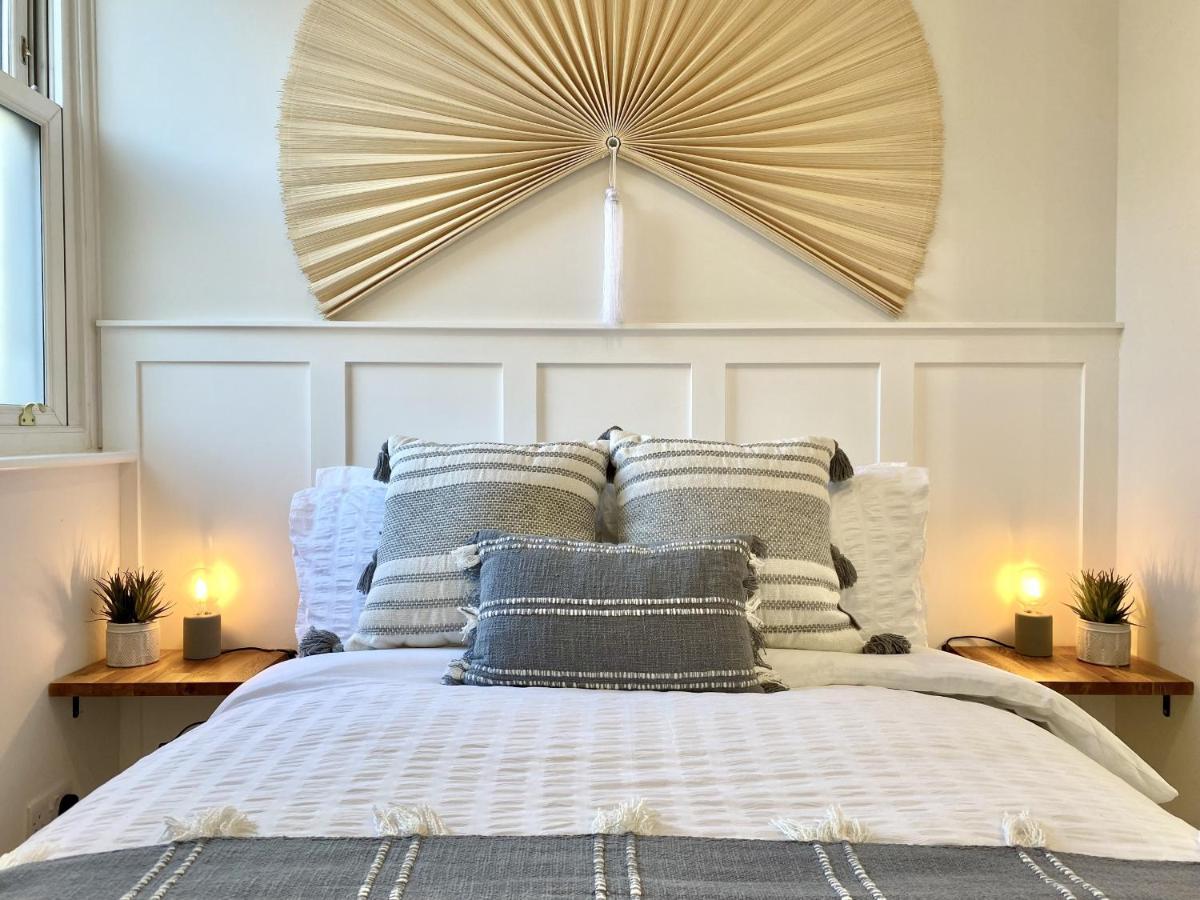 Stunning Beach Themed 2 Bed Apartment Bournemouth Exteriör bild